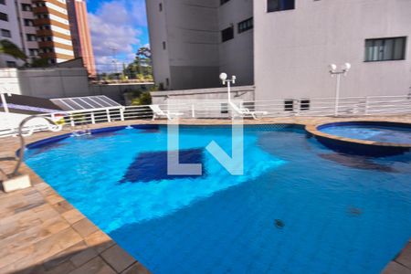 Apartamento à venda com 142m², 3 quartos e 2 vagas Apartamento à venda com 142m², 3 quartos e 2 vagasÁrea comum - Piscina