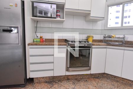 Apartamento à venda com 142m², 3 quartos e 2 vagas Apartamento à venda com 142m², 3 quartos e 2 vagasCozinha - Armários