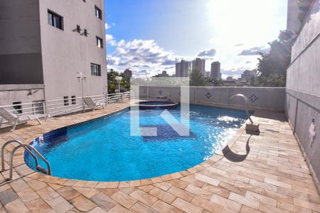Apartamento à venda com 142m², 3 quartos e 2 vagas Apartamento à venda com 142m², 3 quartos e 2 vagasÁrea comum - Piscina