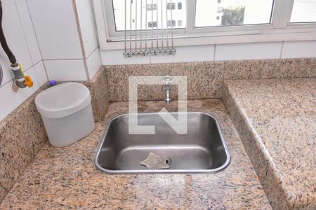 Apartamento à venda com 142m², 3 quartos e 2 vagas Apartamento à venda com 142m², 3 quartos e 2 vagasÁrea de Serviço