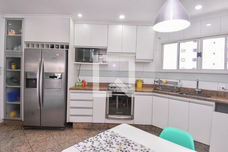 Apartamento à venda com 142m², 3 quartos e 2 vagas Apartamento à venda com 142m², 3 quartos e 2 vagasCozinha