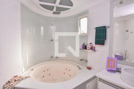 Apartamento à venda com 142m², 3 quartos e 2 vagas Apartamento à venda com 142m², 3 quartos e 2 vagasBanheiro da Suíte 1