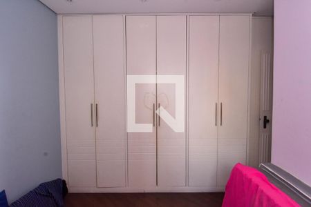 Apartamento à venda com 142m², 3 quartos e 2 vagas Apartamento à venda com 142m², 3 quartos e 2 vagasQuarto 3 - Suíte