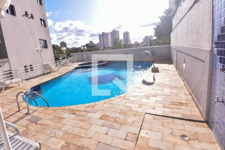 Apartamento à venda com 142m², 3 quartos e 2 vagas Apartamento à venda com 142m², 3 quartos e 2 vagasÁrea comum - Piscina