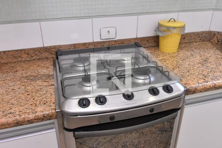 Apartamento à venda com 142m², 3 quartos e 2 vagas Apartamento à venda com 142m², 3 quartos e 2 vagasDetalhe cozinha