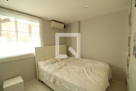 Apartamento à venda com 100m², 3 quartos e 3 vagasSuíte 2