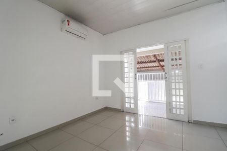 Sala de casa para alugar com 3 quartos, 75m² em Setor São José, Goiânia