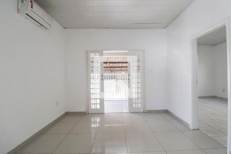 Sala de casa para alugar com 3 quartos, 75m² em Setor São José, Goiânia