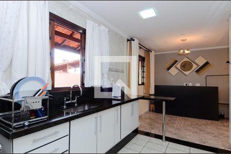 Casa à venda com 164m², 3 quartos e 3 vagasCozinha