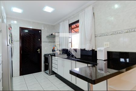 Casa à venda com 164m², 3 quartos e 3 vagasCozinha