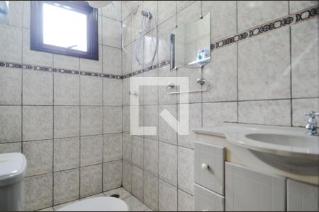 Casa à venda com 164m², 3 quartos e 3 vagasBanheiro da Suíte 1