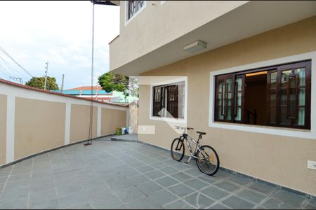 Casa à venda com 164m², 3 quartos e 3 vagasQuintal