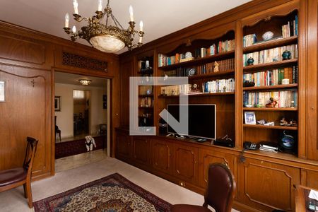 Apartamento à venda com 500m², 4 quartos e 3 vagas Apartamento à venda com 500m², 4 quartos e 3 vagasQuarto 1