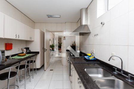 Apartamento à venda com 500m², 4 quartos e 3 vagas Apartamento à venda com 500m², 4 quartos e 3 vagasCozinha