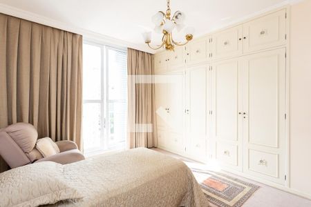 Apartamento à venda com 500m², 4 quartos e 3 vagas Apartamento à venda com 500m², 4 quartos e 3 vagasSuíte 2