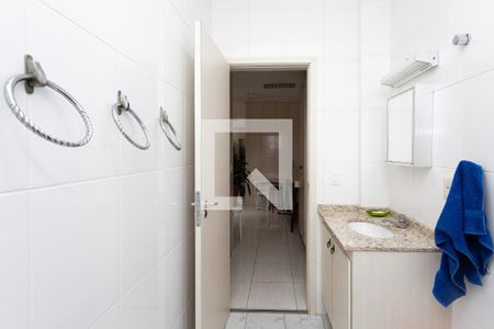 Apartamento à venda com 500m², 4 quartos e 3 vagas Apartamento à venda com 500m², 4 quartos e 3 vagasBanheiro de Serviço