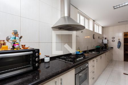 Apartamento à venda com 500m², 4 quartos e 3 vagas Apartamento à venda com 500m², 4 quartos e 3 vagasCozinha