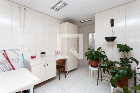 Apartamento à venda com 500m², 4 quartos e 3 vagas Apartamento à venda com 500m², 4 quartos e 3 vagasÁrea de Serviço