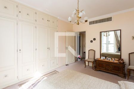 Apartamento à venda com 500m², 4 quartos e 3 vagas Apartamento à venda com 500m², 4 quartos e 3 vagasSuíte 2