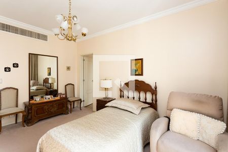 Apartamento à venda com 500m², 4 quartos e 3 vagas Apartamento à venda com 500m², 4 quartos e 3 vagasSuíte 2