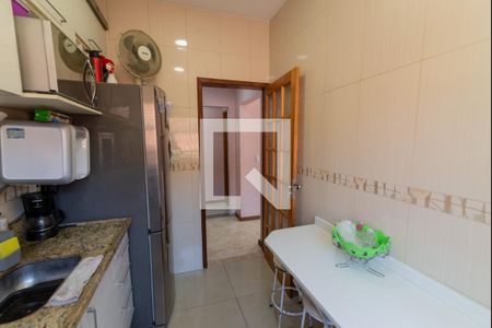 Casa à venda com 120m², 3 quartos e 1 vaga Casa à venda com 120m², 3 quartos e 1 vagaCozinha