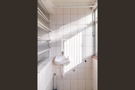 Apartamento à venda com 64m², 2 quartos e sem vaga Apartamento à venda com 64m², 2 quartos e sem vagaCozinha e Área de Serviço