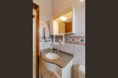 Casa à venda com 150m², 3 quartos e 2 vagas Casa à venda com 150m², 3 quartos e 2 vagasBanheiro