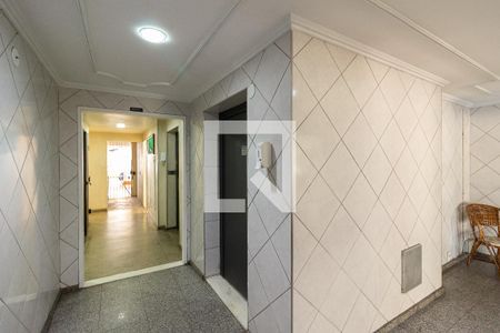 Apartamento para alugar com 65m², 2 quartos e 1 vaga Apartamento para alugar com 65m², 2 quartos e 1 vagaHall de Entrada