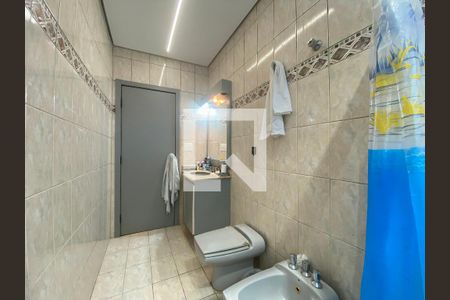 Casa à venda com 250m², 3 quartos e 3 vagasBanheiro