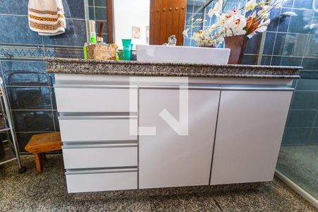 Casa à venda com 550m², 5 quartos e 7 vagas Casa à venda com 550m², 5 quartos e 7 vagasArmário do Banheiro da Suíte 4