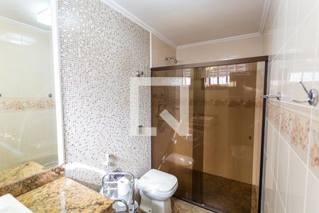 Casa à venda com 550m², 5 quartos e 7 vagas Casa à venda com 550m², 5 quartos e 7 vagasBanheiro da Suíte 3