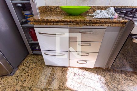 Casa à venda com 550m², 5 quartos e 7 vagas Casa à venda com 550m², 5 quartos e 7 vagasArmário da Cozinha