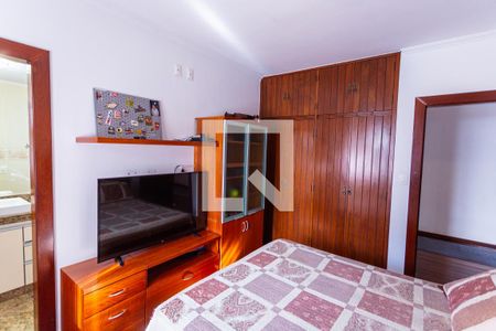 Casa à venda com 550m², 5 quartos e 7 vagas Casa à venda com 550m², 5 quartos e 7 vagasSuíte 3
