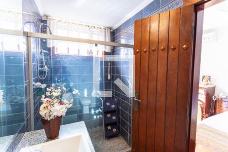 Casa à venda com 550m², 5 quartos e 7 vagas Casa à venda com 550m², 5 quartos e 7 vagasBanheiro da Suíte 4