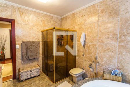 Casa à venda com 550m², 5 quartos e 7 vagas Casa à venda com 550m², 5 quartos e 7 vagasBanheiro da Suíte 1