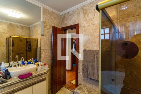 Casa à venda com 550m², 5 quartos e 7 vagas Casa à venda com 550m², 5 quartos e 7 vagasBanheiro da Suíte 1