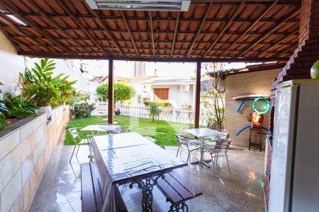 Casa à venda com 550m², 5 quartos e 7 vagas Casa à venda com 550m², 5 quartos e 7 vagasEspaço Gourmet/Churrasqueira