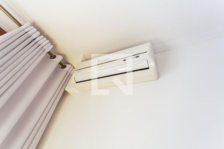 Casa à venda com 550m², 5 quartos e 7 vagas Casa à venda com 550m², 5 quartos e 7 vagasAr condicionado da Suíte 4