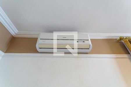 Casa à venda com 550m², 5 quartos e 7 vagas Casa à venda com 550m², 5 quartos e 7 vagasAr condicionado da Suíte 1