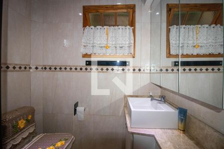 Casa à venda com 160m², 3 quartos e 5 vagas Casa à venda com 160m², 3 quartos e 5 vagasBanheiro