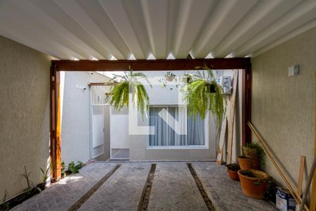 Casa à venda com 160m², 3 quartos e 2 vagas Casa à venda com 160m², 3 quartos e 2 vagasGaragem