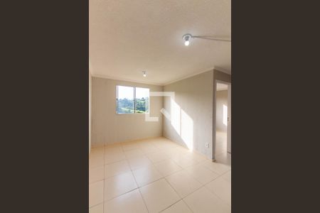 Sala de apartamento para alugar com 2 quartos, 38m² em Jardim Petrópolis, Cotia