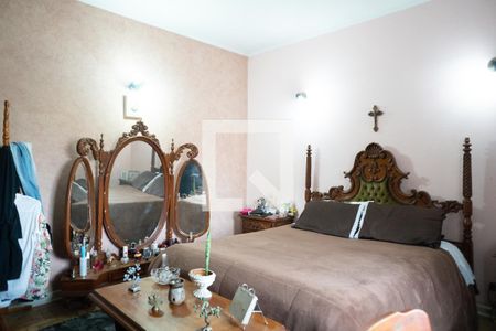 Casa à venda com 200m², 3 quartos e 4 vagas Casa à venda com 200m², 3 quartos e 4 vagasQuarto 2