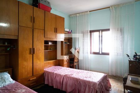 Casa à venda com 200m², 3 quartos e 4 vagas Casa à venda com 200m², 3 quartos e 4 vagasQuarto 3