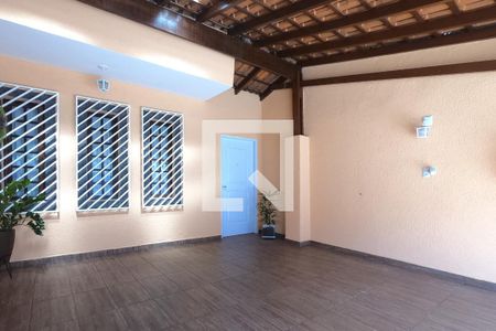 Casa à venda com 156m², 2 quartos e 2 vagasGaragem