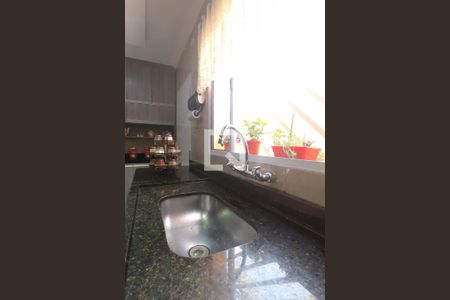 Casa à venda com 156m², 2 quartos e 2 vagasCozinha