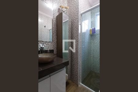 Casa à venda com 156m², 2 quartos e 2 vagasBanheiro