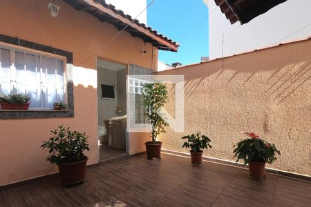 Casa à venda com 156m², 2 quartos e 2 vagasChurrasqueira
