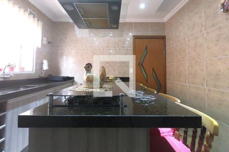 Casa à venda com 156m², 2 quartos e 2 vagasCozinha