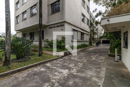 Apartamento à venda com 100m², 2 quartos e 1 vagaFachada e portaria